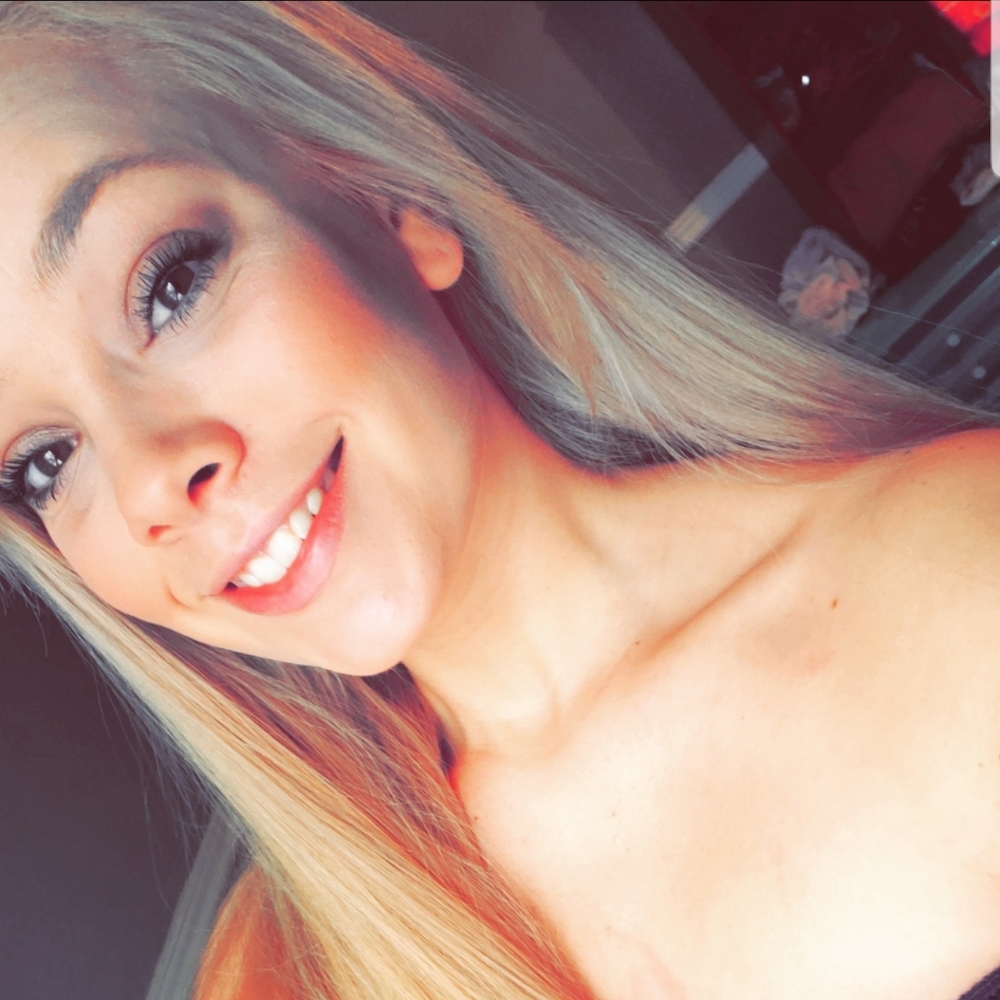 Meet your Posher, Lexi